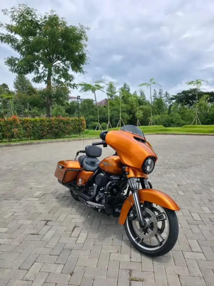 forsale Harley Davidson Streetglide rushmore
