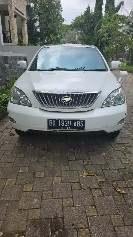 Dijual toyota harier 2,4 at 2010
