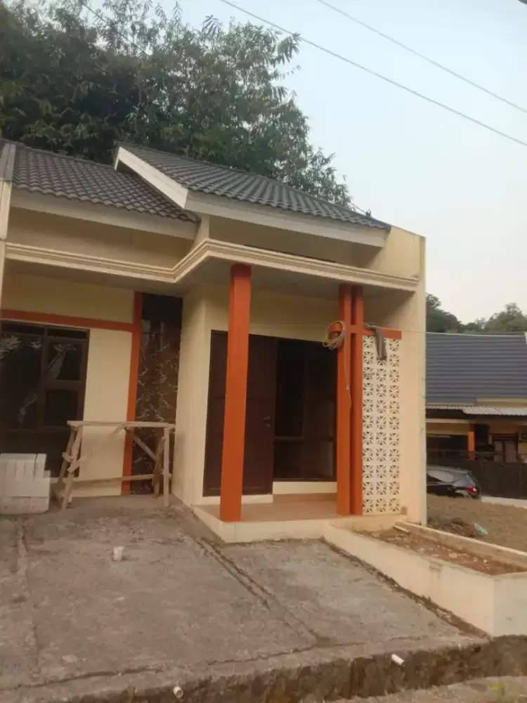 Rumah Baru Pinggir jl.raya Bisa Buat Usaha