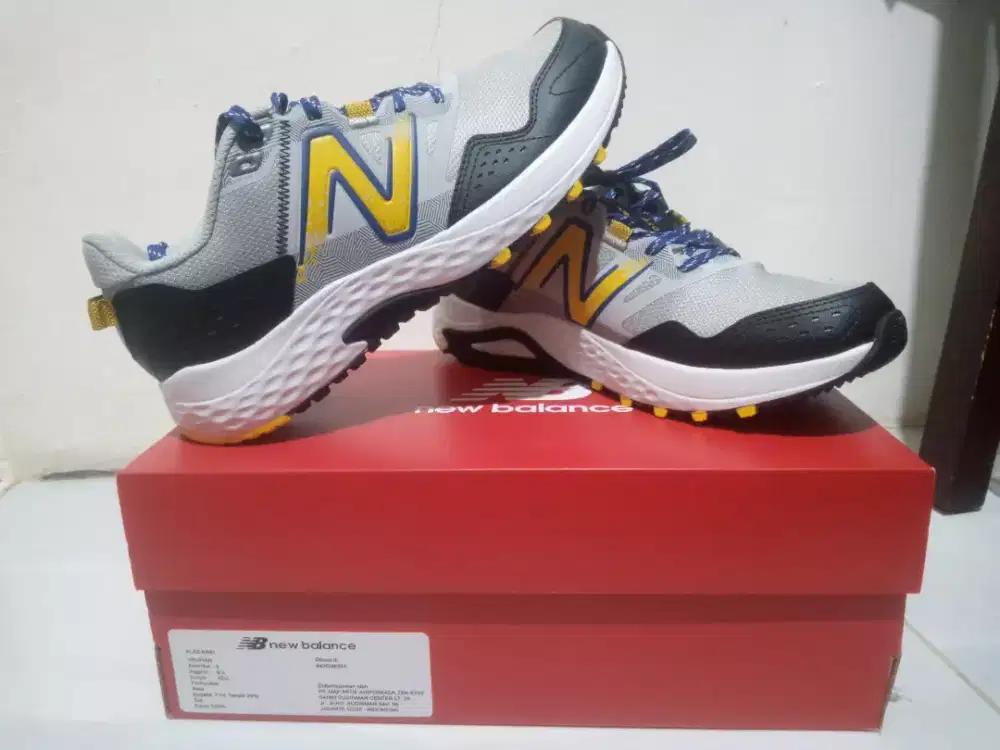 Sepatu New balance MT410 trail running grey yellow ORIGINAL !!