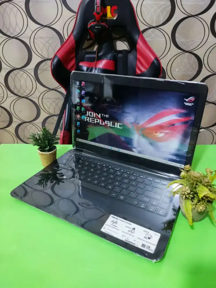 Asus E14 Amd E1 Ram 4/256gb Ssd Siap Pakai COD