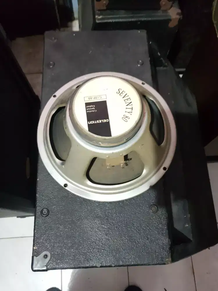 1 unit speaker 12 inch Celestion seventy 80 made in England