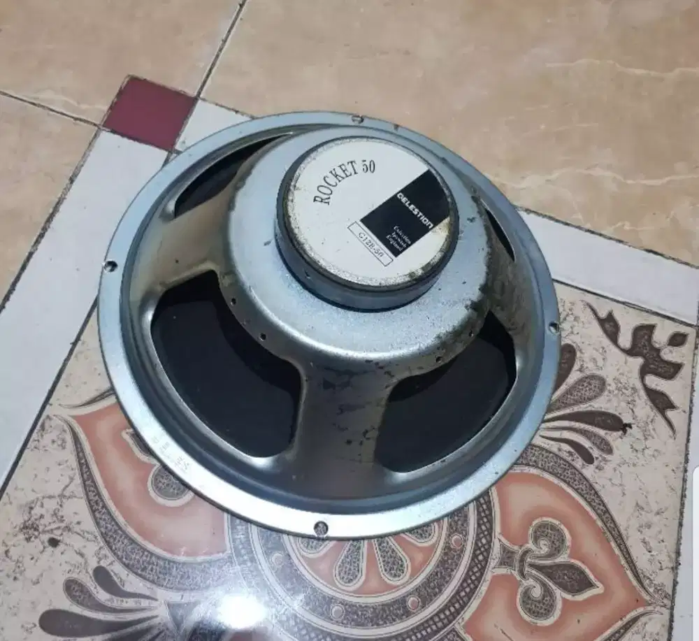 1 unit speaker 12 inch celestion rocket england