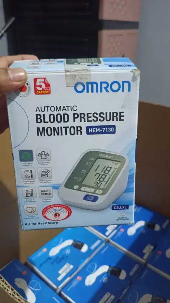 Tensi meter Omron Hem 7130