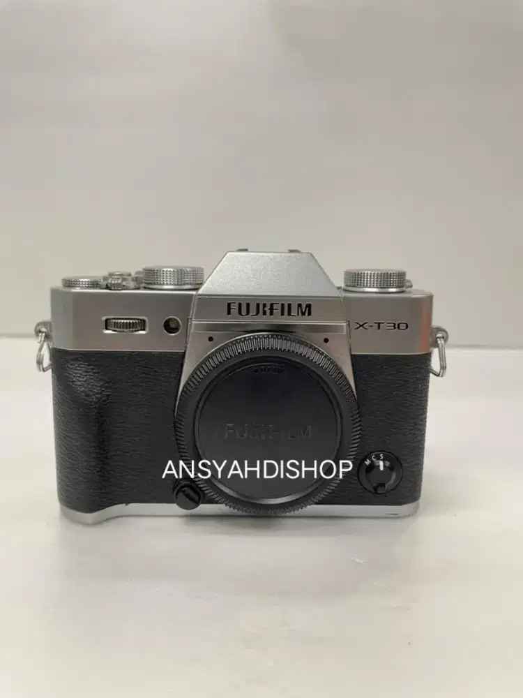 Fujifilm XT30 X-T30 Body Only Silver Second