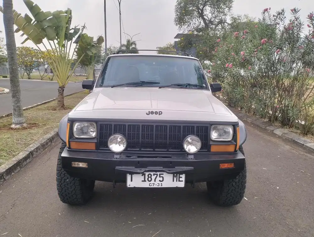 Jeep cherokee xj limited 1995