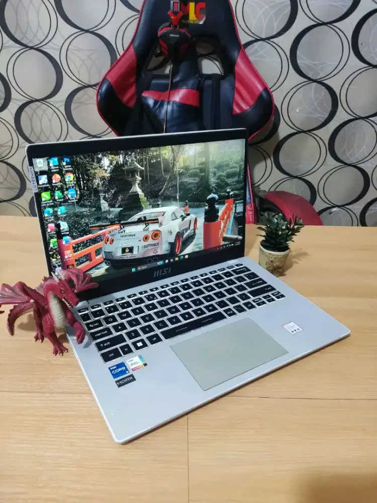 MSI Modern 14 Core i5 Ram 8/512gb Ssd WINDOWS11 Siap Pakai COD