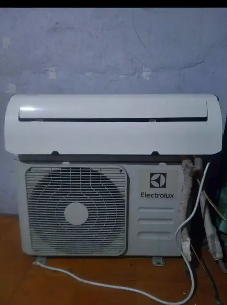 Dijual AC 1/2pk Electrolux normal , lengkap pasang