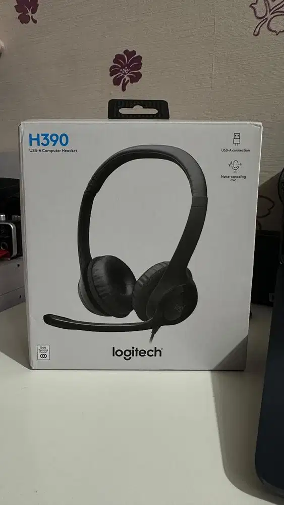 DIJUAL LOGITECH H390 USB HEADSET – BARU & MASIH SEGEL