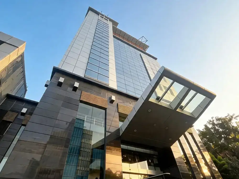 Dijual : Gedung Komersial 8 Lantai di Tomang Raya