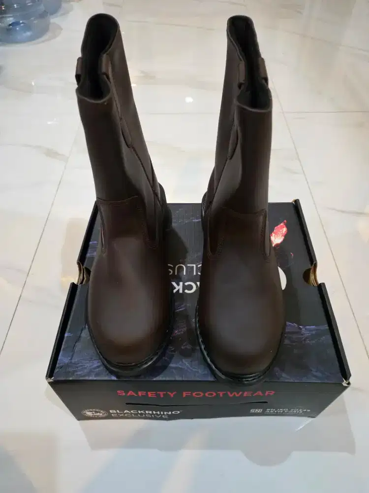 Dijual sepatu safety Blackrhino 0801RW S1P