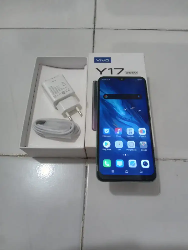 VIVO Y17 Ram 8GB Fulset (Biru Muda)