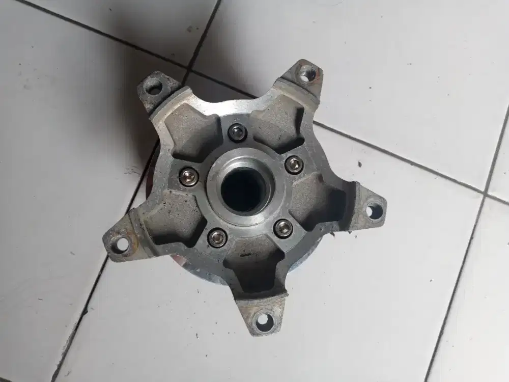 Tromol depan CBR 150R