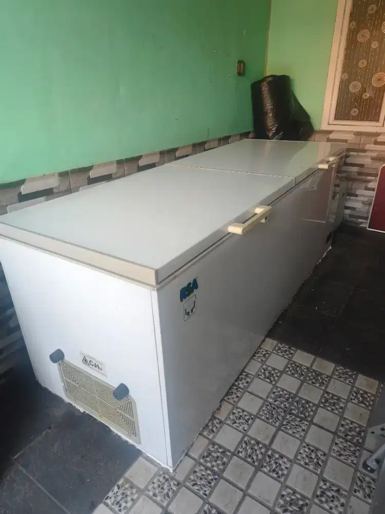 PRIZER BOX RSA 1200 Liter – Freezer/Kulkas Bekas Pakai, Kondisi Normal