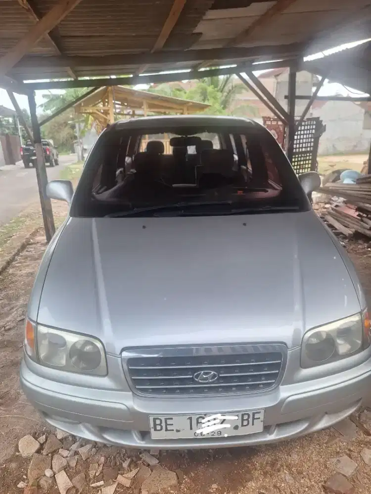 Hyundai trajet 2004 gl 8 manual