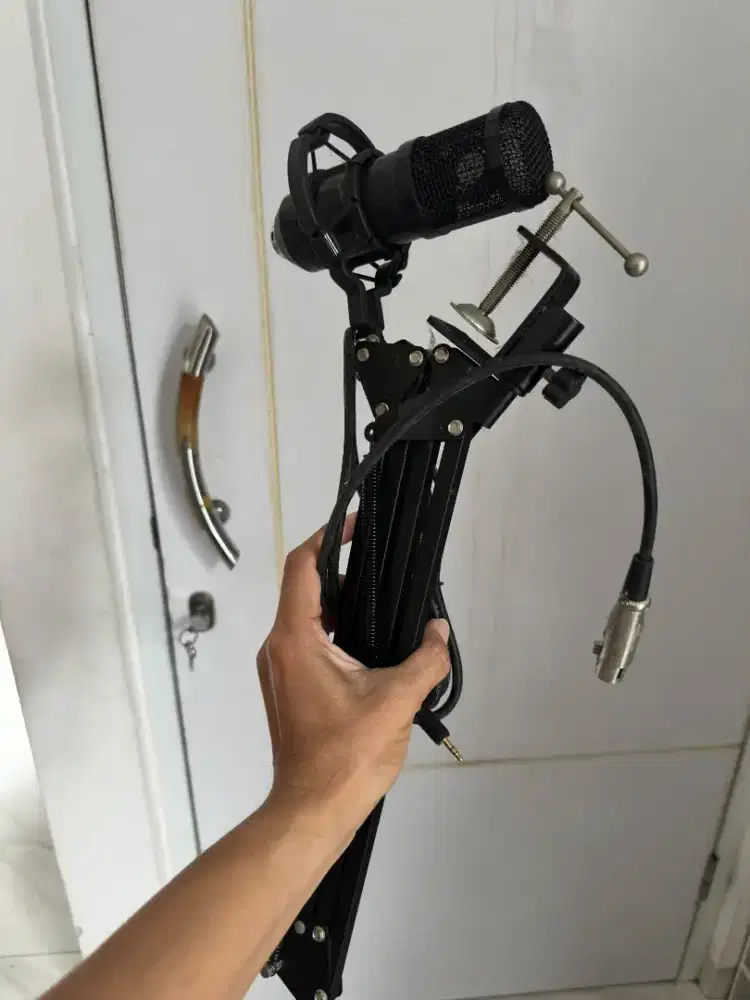Mic kondensor+stand buat podcast