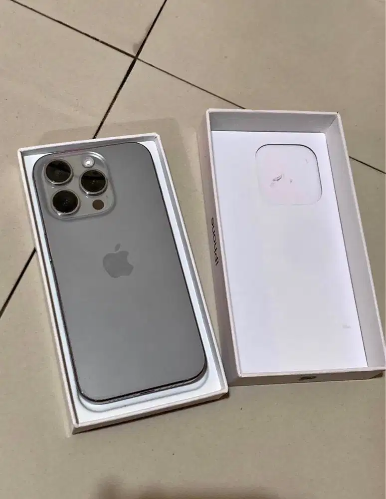 iPhone 15 Pro 128Gb Natural Titanium - Inter