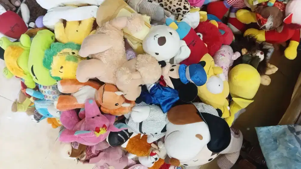 Boneka bekas.mix brand/no brand