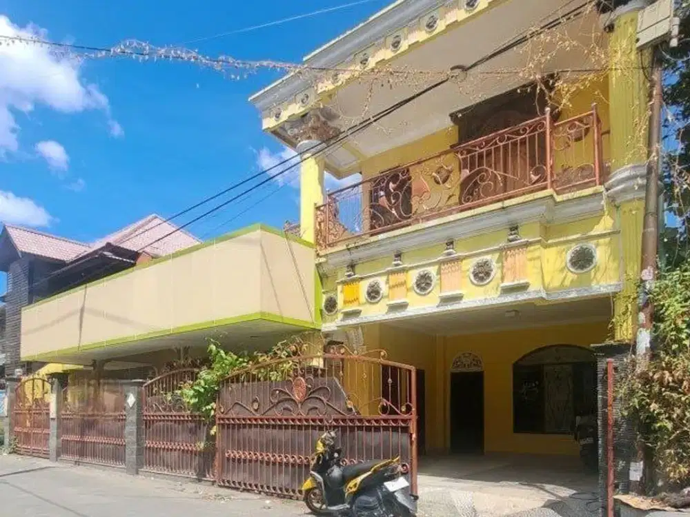 Tanah Ada Bangunan Rumah Dalam Cluster Seturan Depok Sleman