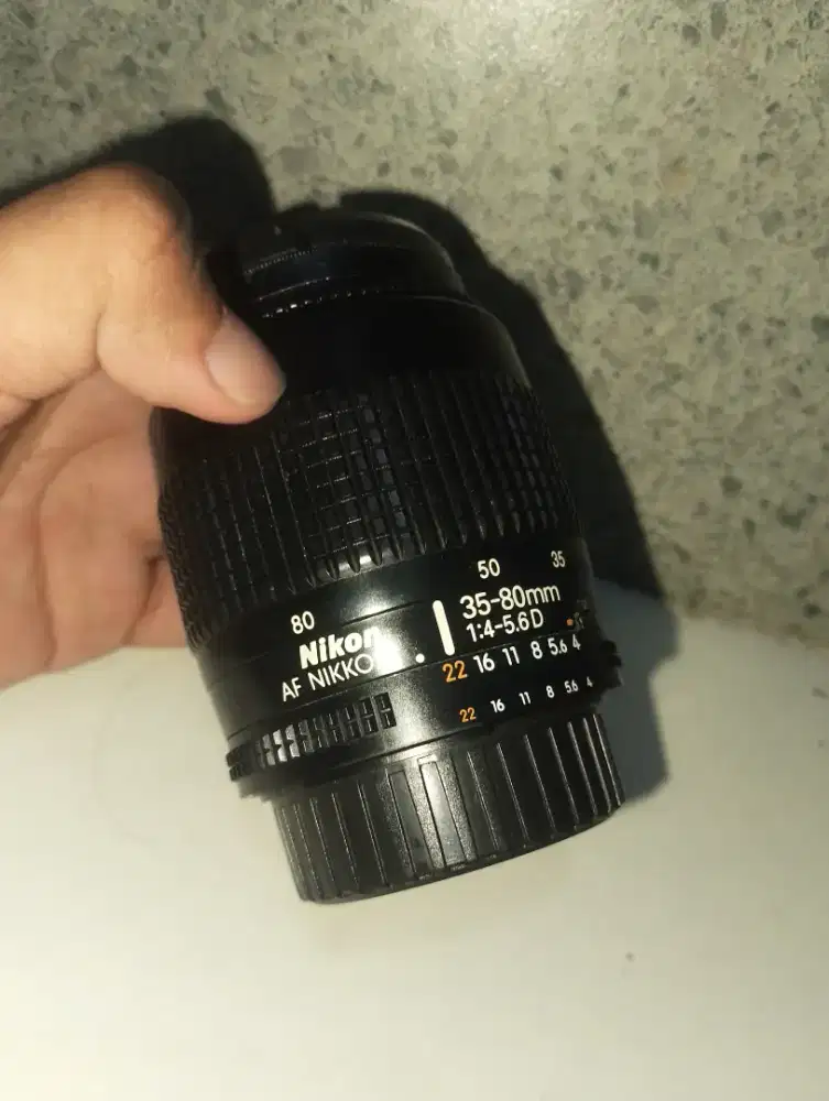 Lensa vintage Nikon 35-80 AFD