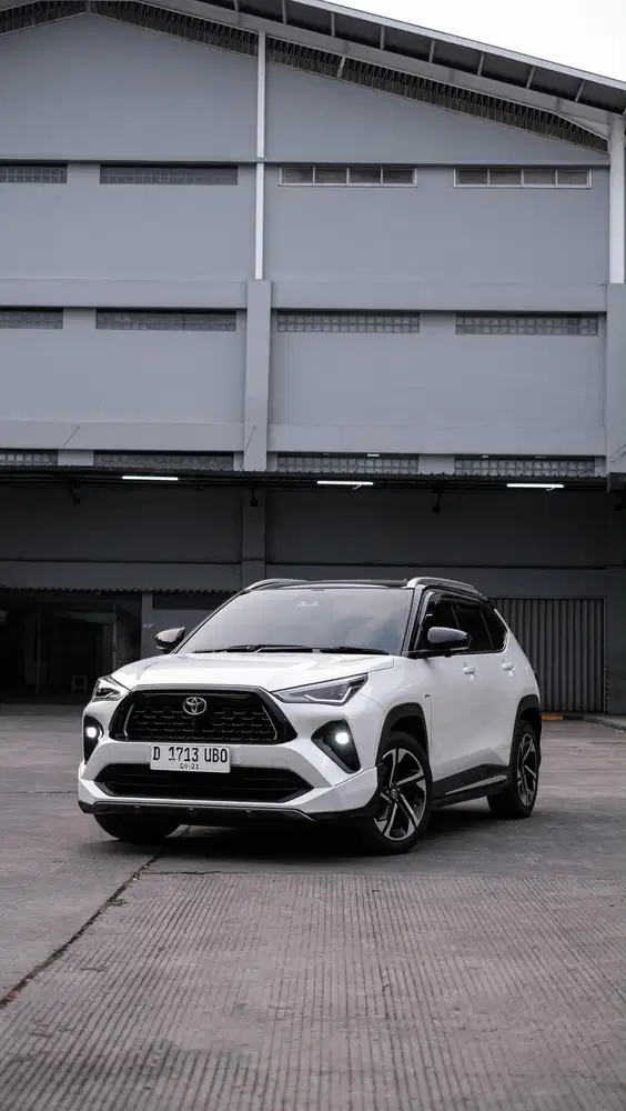 YARIS CROSS HYBRID GR TSS 2023 two tone