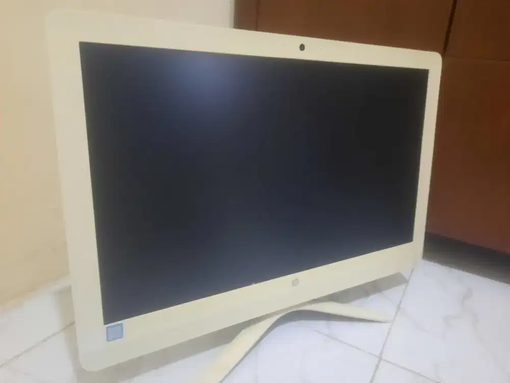 Pc Komputer/al in One Hp core i5-Gen7 Ram4DDR4/Hdd'1tb Minus layar Rsk