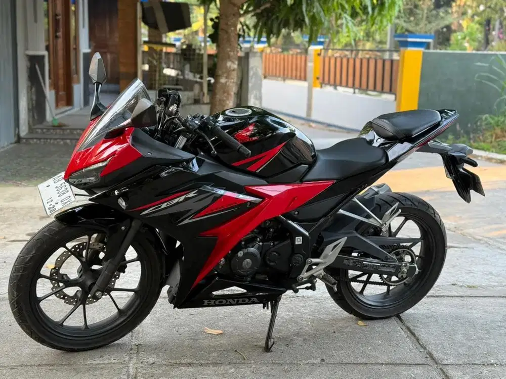 Cbr 2018 km10rbuan istimewa ab