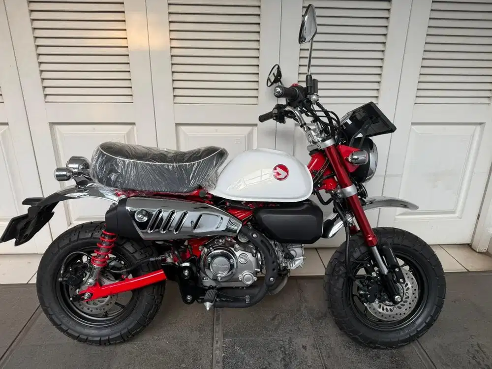 Honda Monkey Z125 2025 Millenium Red