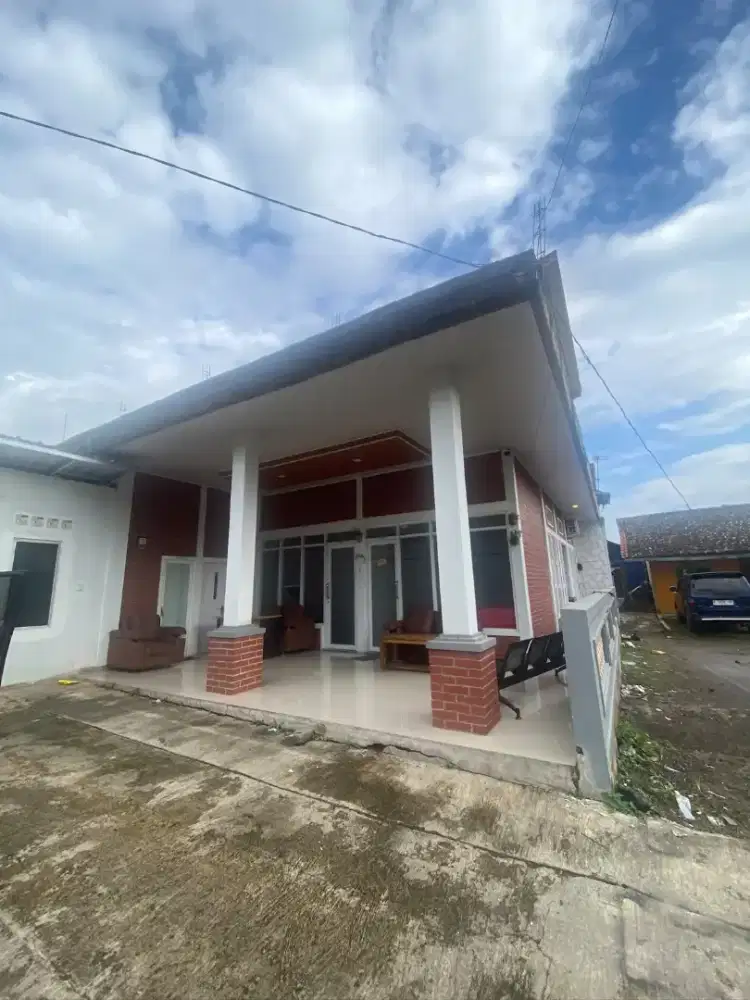 Dijual Rumah 2 Lantai + Ruang praktik Bidan, FULL FURNISH, SIAP HUNI