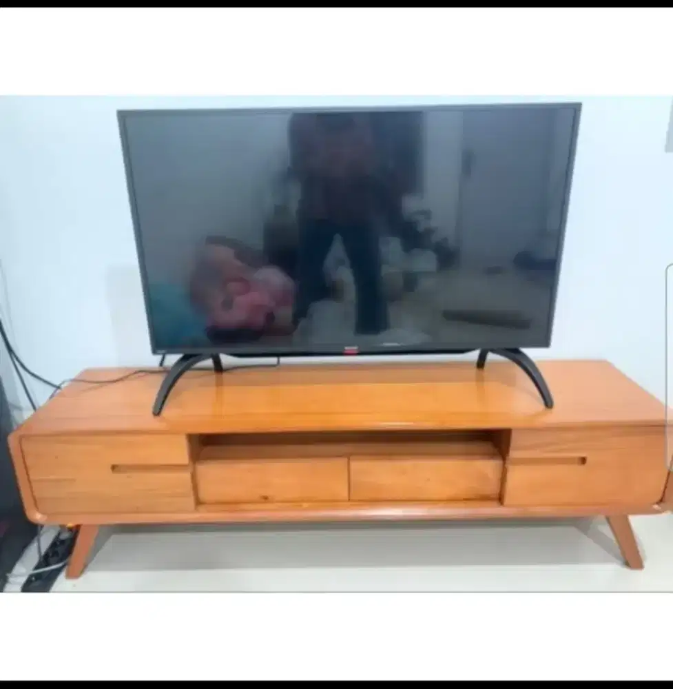 Meja TV, Buffet TV, Bupet Backdrop, Meja Bupet TV, Meja Nakas Laci