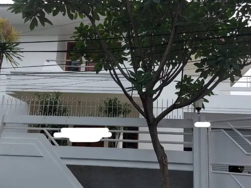 Rumah Megah Di Komplek Permata Hijau, Jakarta Selatan