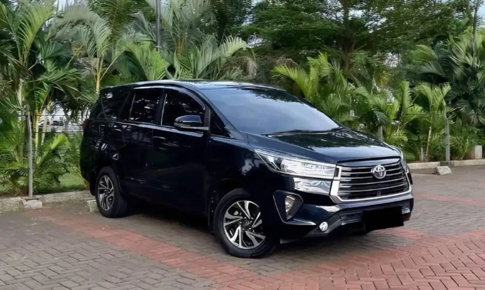 Innova Reborn A/T 2025 Hitam istimewa