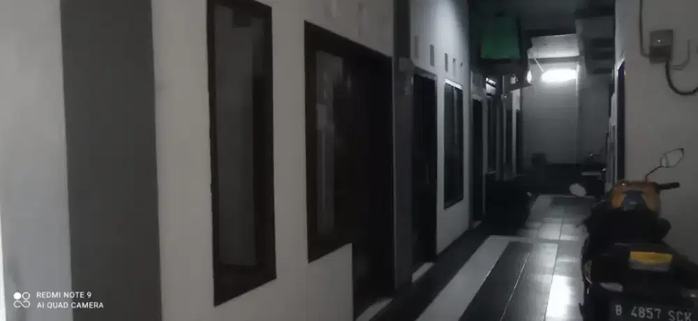 Di Kontrakan Petakan