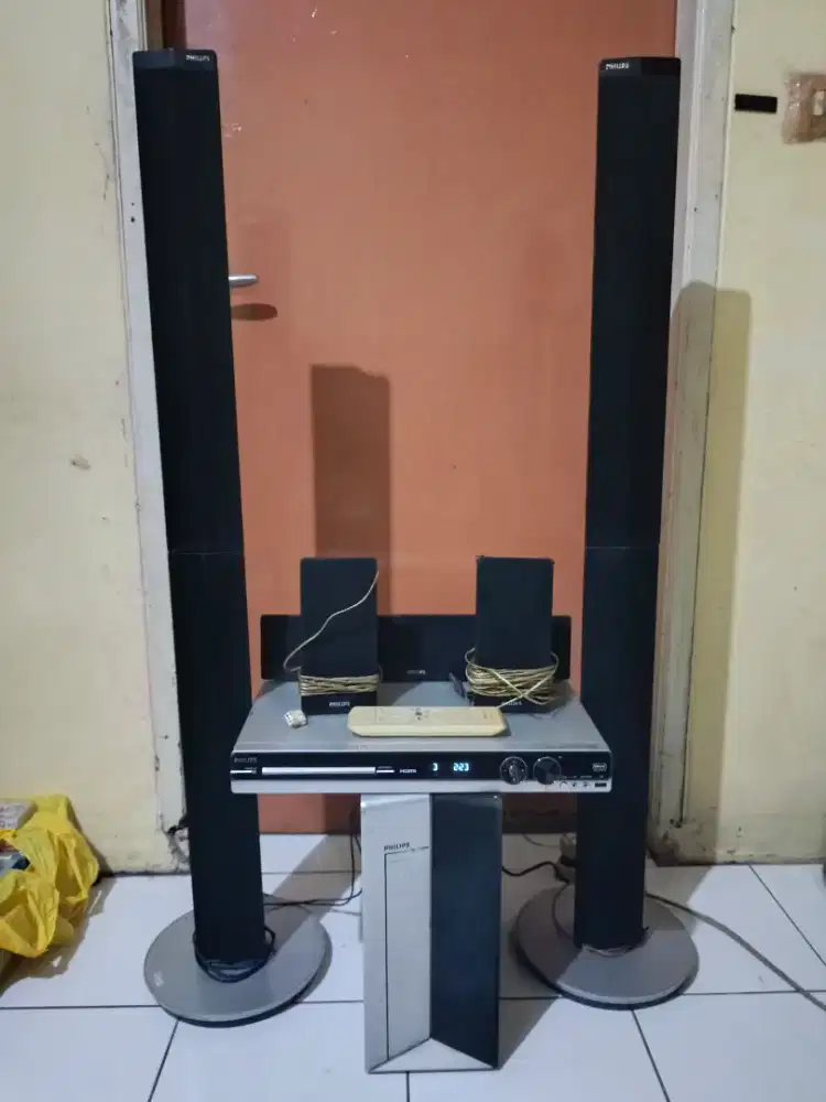 HT philips HTS 3357 suara mantap msh normal