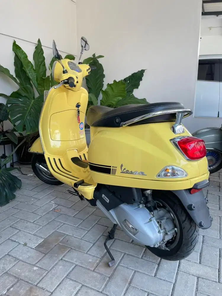 PIAGGIO VESPA LX 125 IGET FACELIFT! LOW KM! LIKE NEW