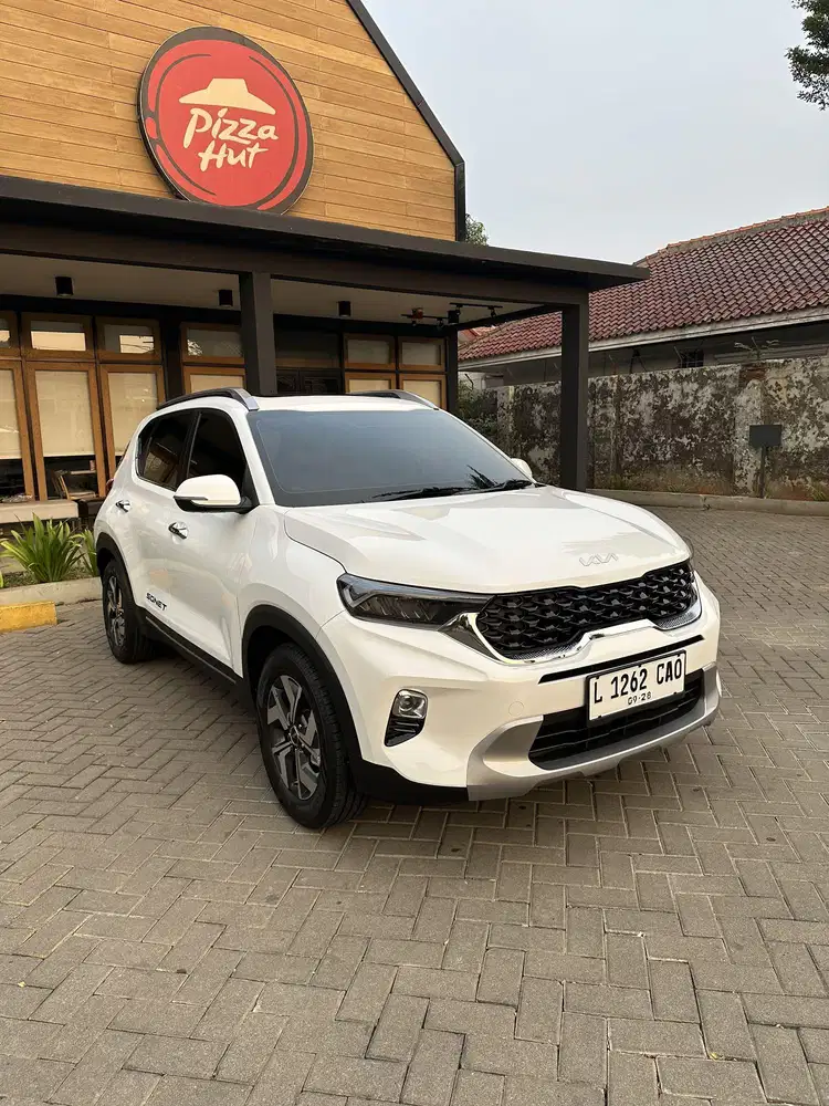 KIA Sonet Premiere 2023 km 15.300