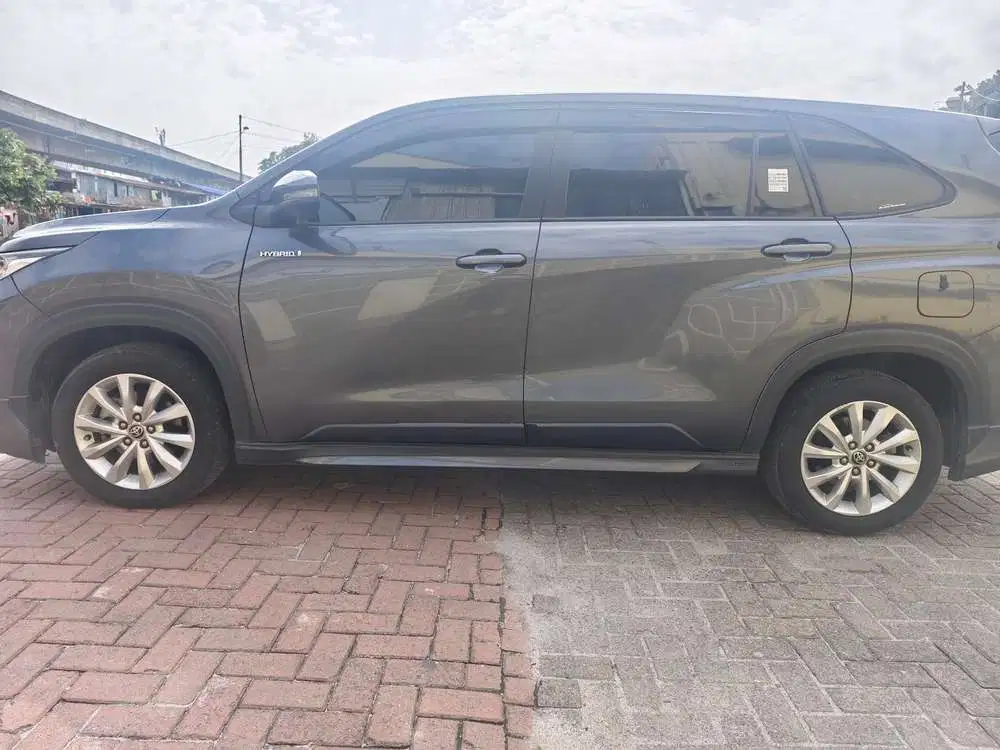 Toyota Kijang Innova 2023 Bensin