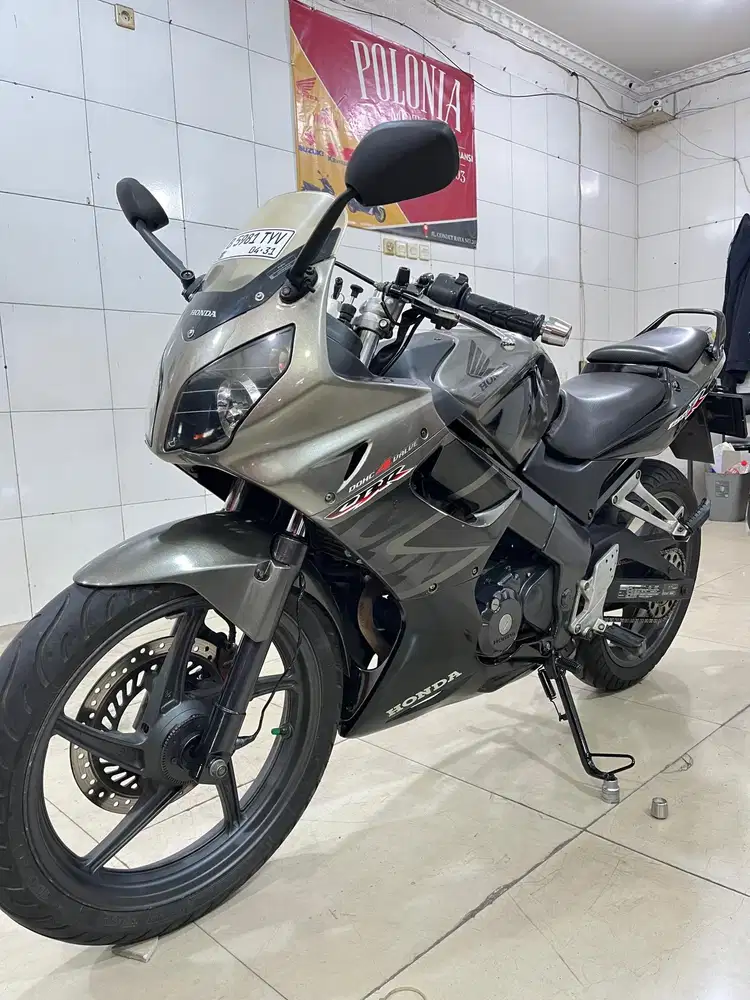 CBR OLD 2005 PAJAK PANJANG 04-2027 SURAT READY LENGKAP