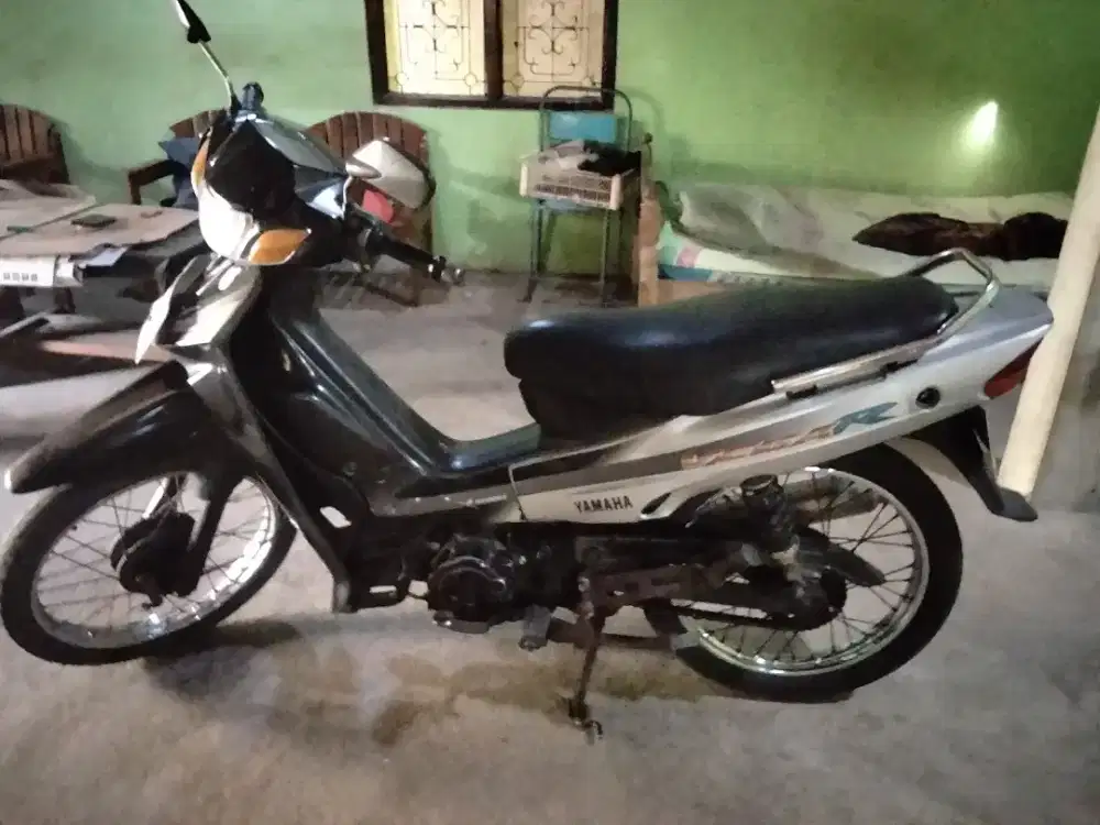 Yamaha Vega R THN 2004 plat AB