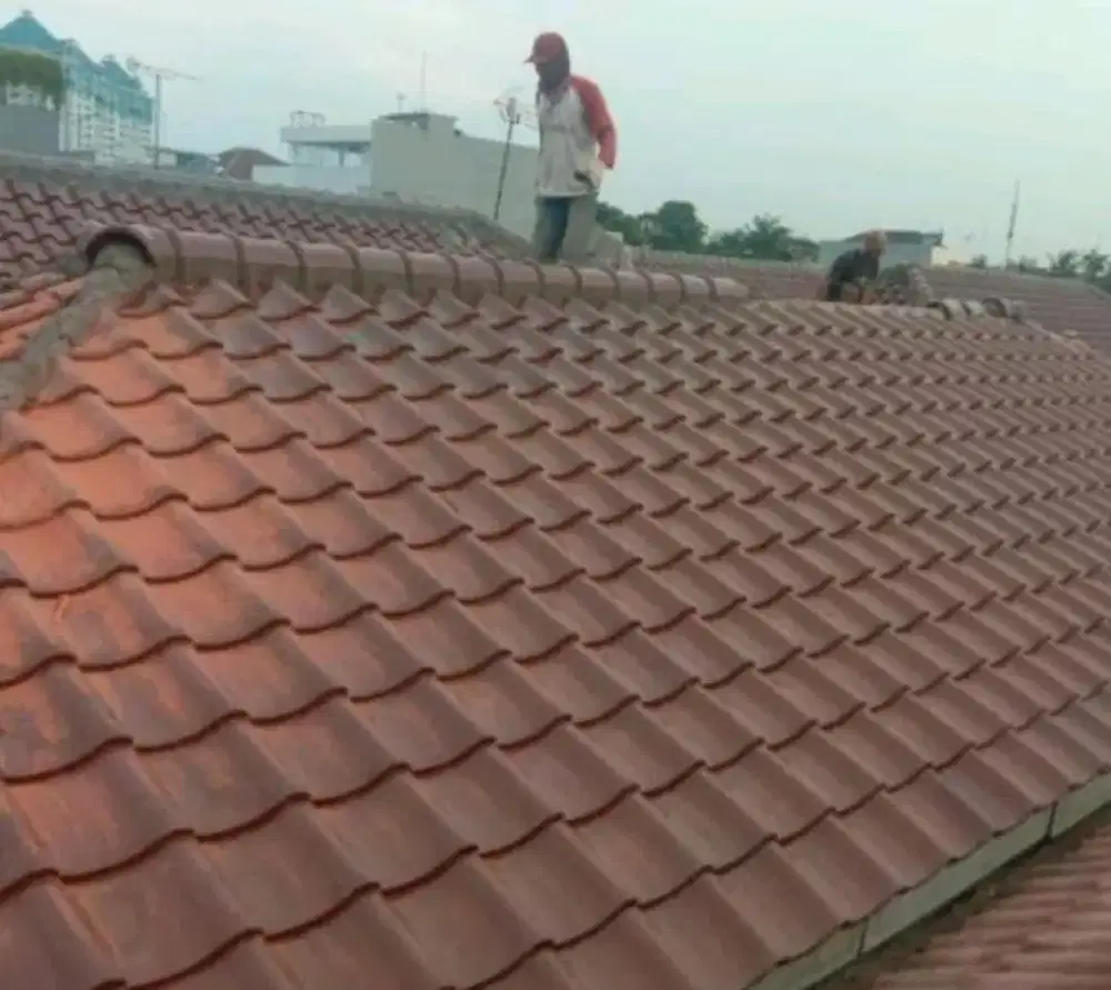Bongkar pasang atap rumah lama ganti baja ringan