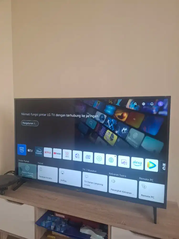 Dijual LG Smart TV 55 4K UHD