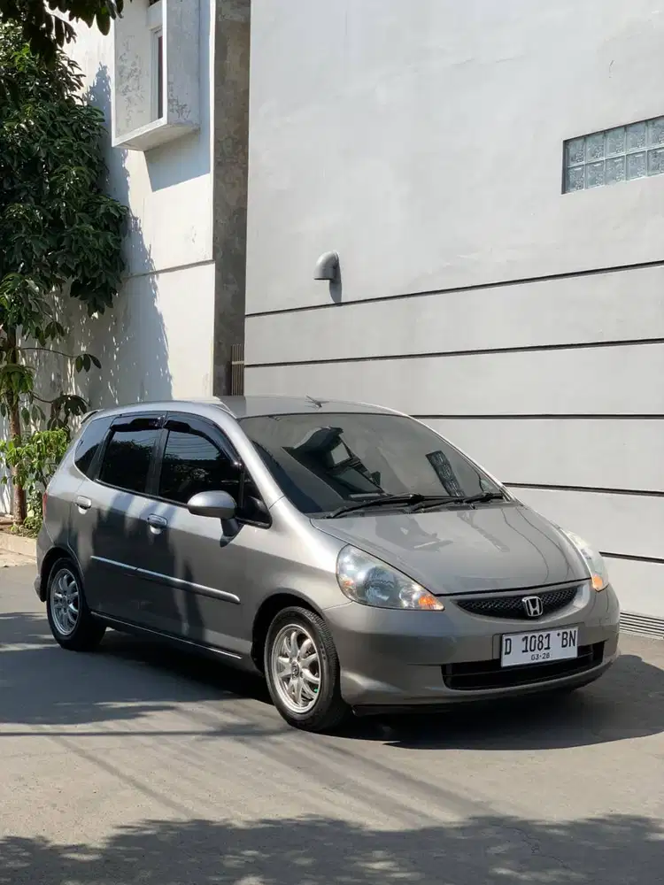 DIJUAL MOBIL HONDA JAZZ IDSI 2008