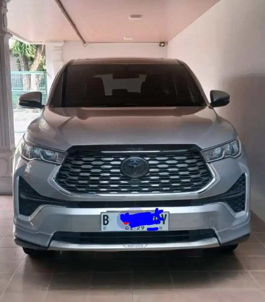 Innova Zenix Hybrid V 2023 Tgn 1