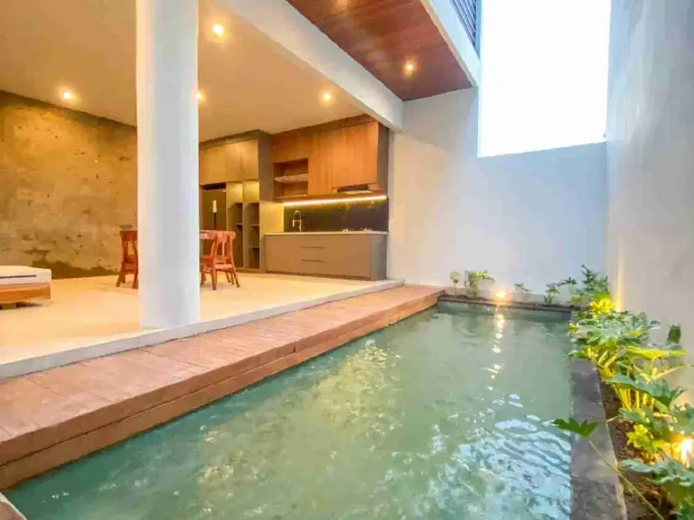 Disewakan Brand New Contemporary 2 Storey Villa di Munggu.