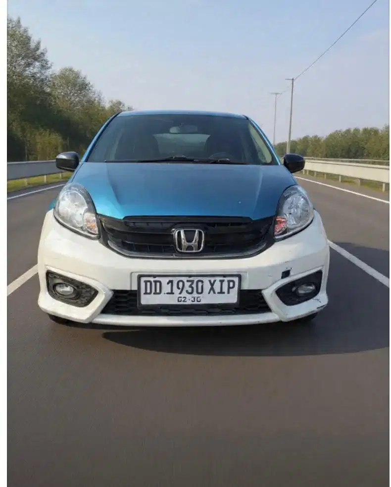 Brio CKD warna biru