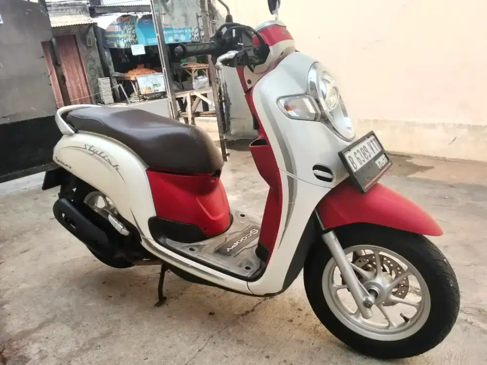 HONDA SCOOPY STYLISH tahun  2019