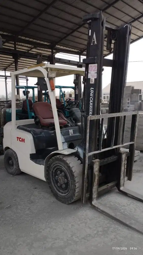 Forklift TCM FD30C3Z Bekas 3 Ton
