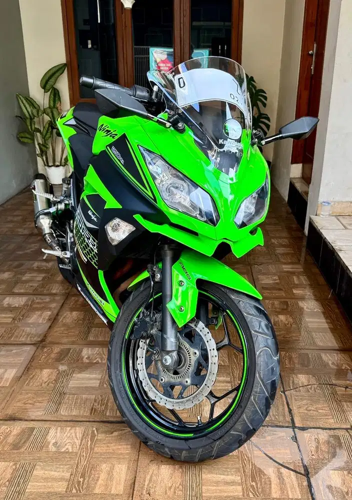 Ninja 250 ABS FI Anniversary 2015