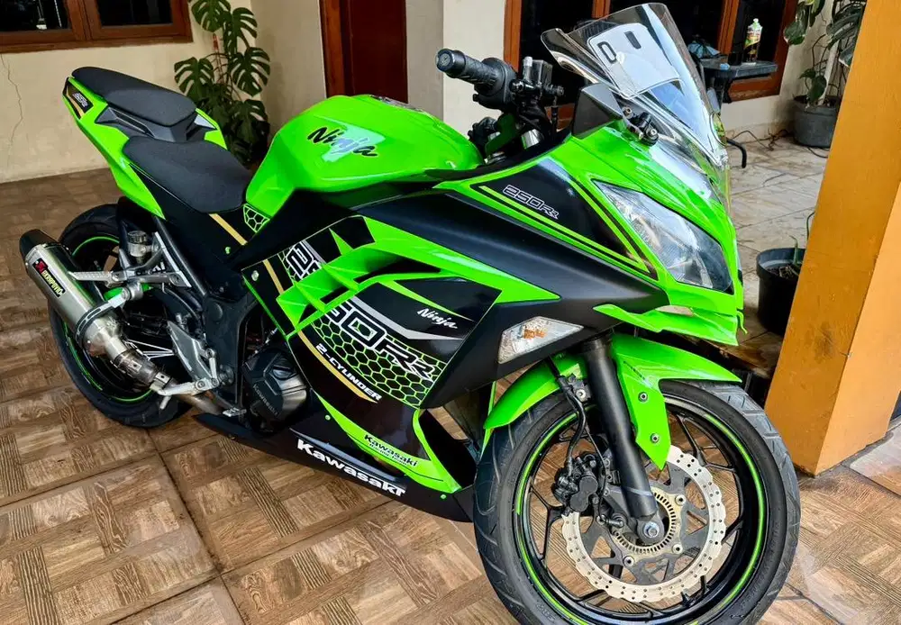 Ninja 250 ABS FI Anniversary 2015