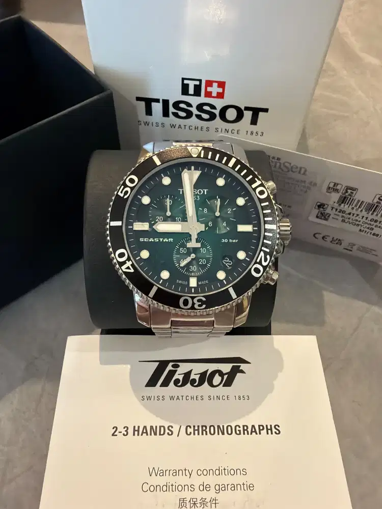 Jam tangan Tissot Seastar 1000 Quartz Chronograph emerald green